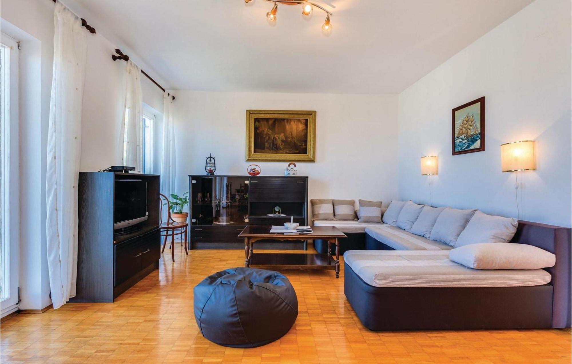 Nice Apartment In Crikvenica With House Sea View Kültér fotó